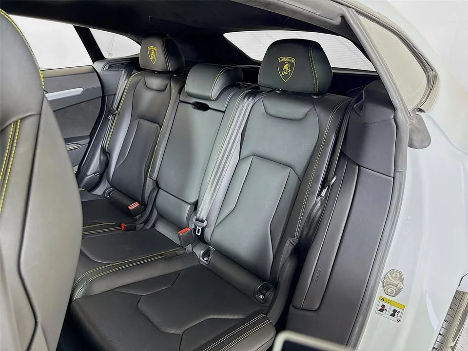 2020 Lamborghini Urus - Image 19 of 20