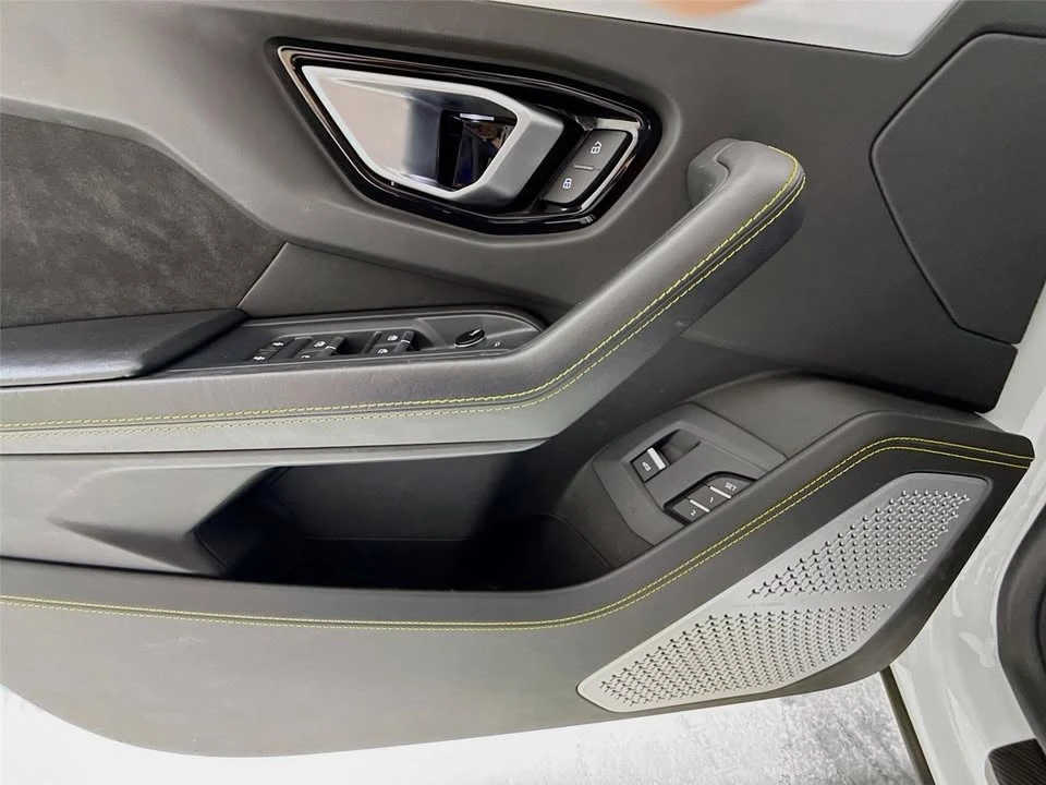2020 Lamborghini Urus - Image 12 of 20