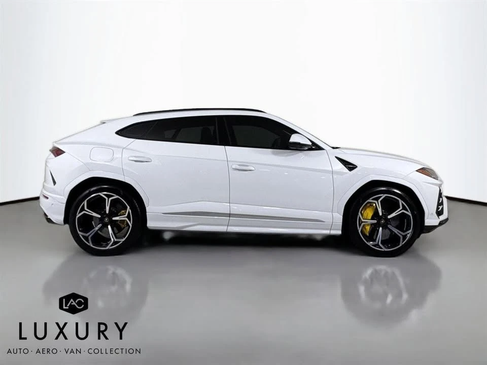 2020 Lamborghini Urus - Image 2 of 20