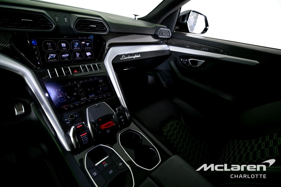 2020 Lamborghini Urus - Image 15 of 31
