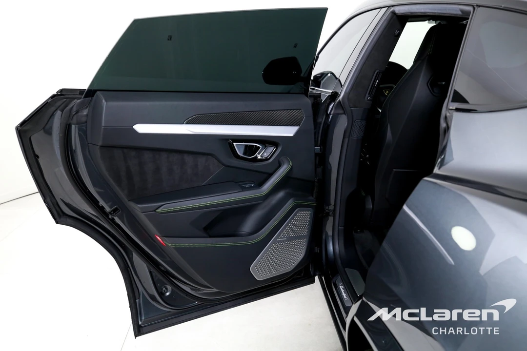 2020 Lamborghini Urus - Image 17 of 31