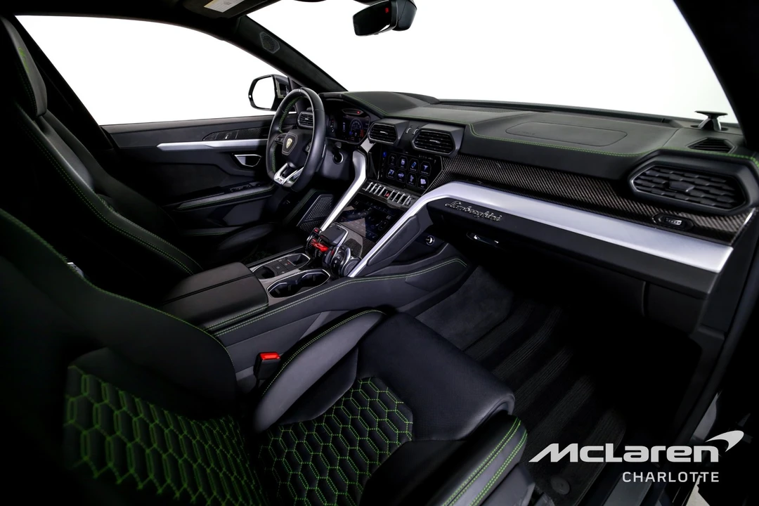 2020 Lamborghini Urus - Image 29 of 31