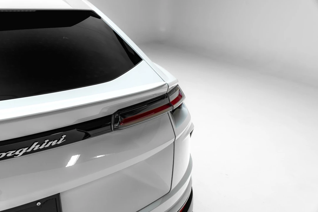 2020 Lamborghini Urus - Image 26 of 31