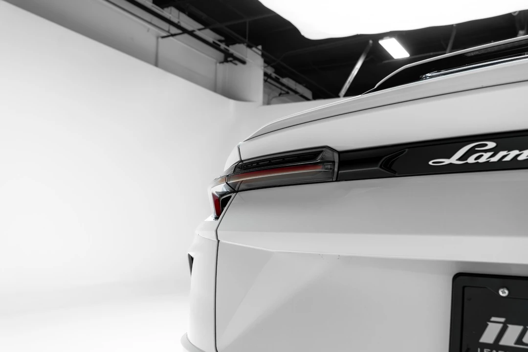 2020 Lamborghini Urus - Image 29 of 31