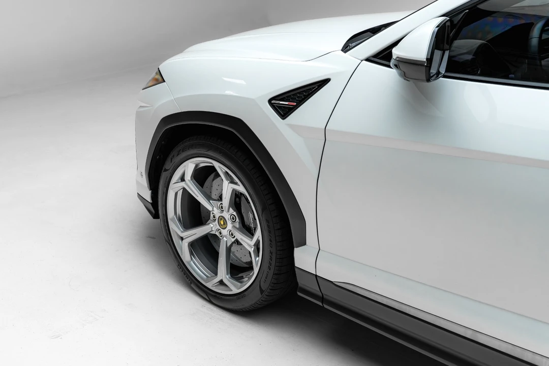 2020 Lamborghini Urus - Image 14 of 31