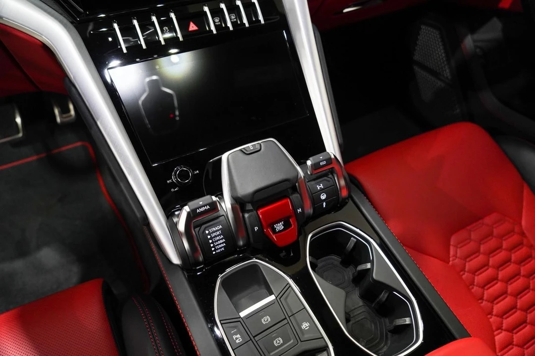 2020 Lamborghini Urus - Image 12 of 21