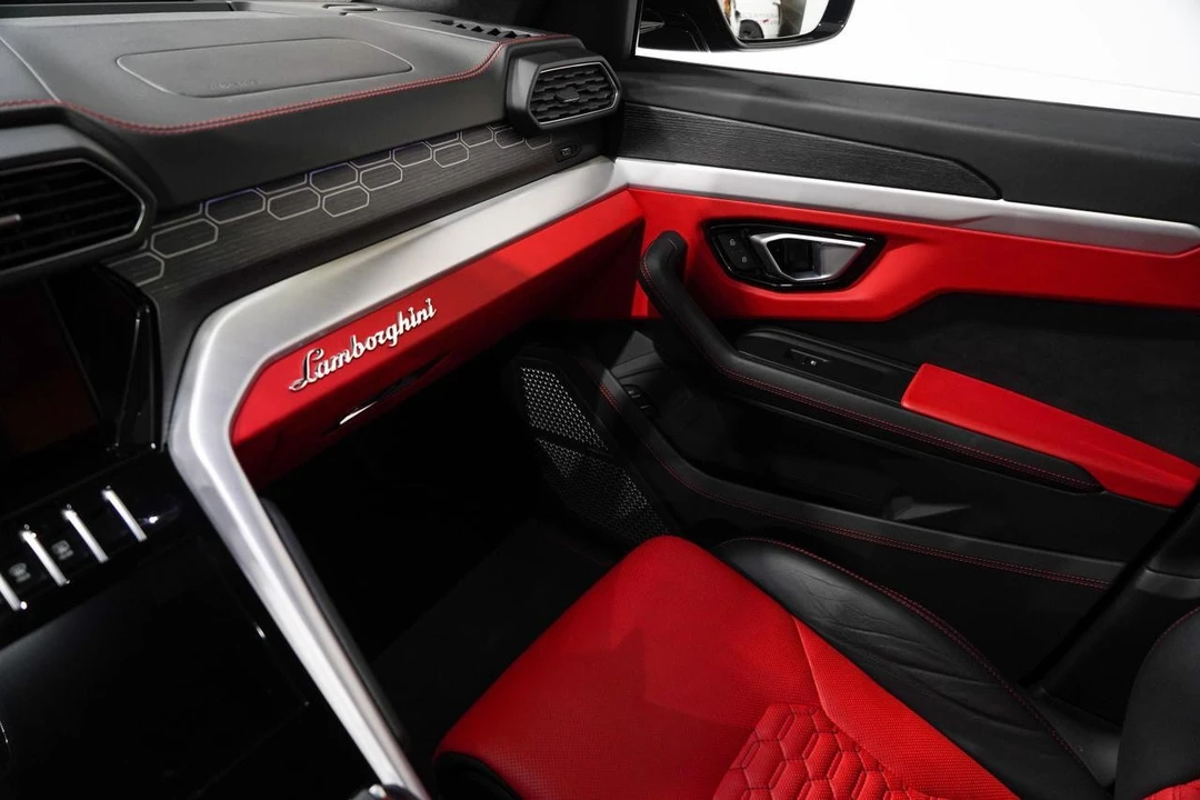 2020 Lamborghini Urus - Image 13 of 21