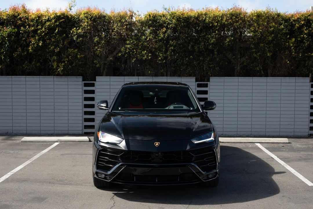 2020 Lamborghini Urus - Image 2 of 12