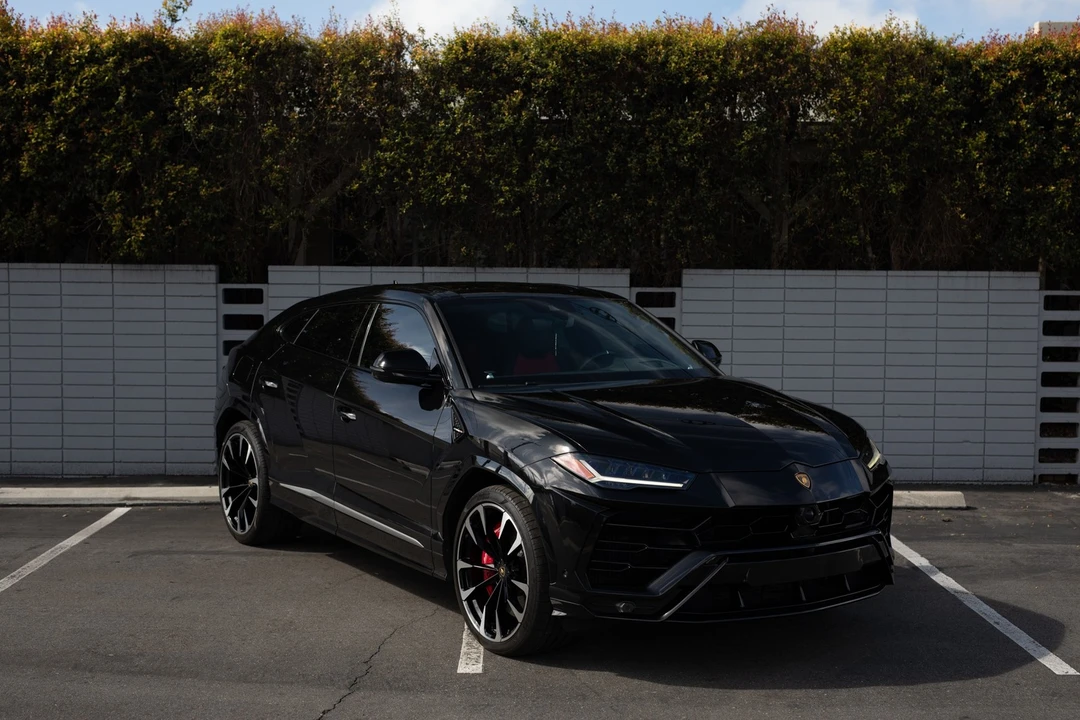 2020 Lamborghini Urus - Image 11 of 12