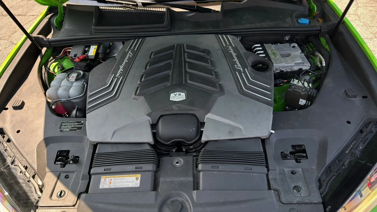 2020 Lamborghini Urus - Image 16 of 16