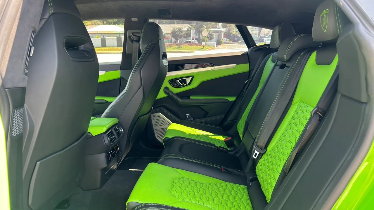 2020 Lamborghini Urus - Image 11 of 16