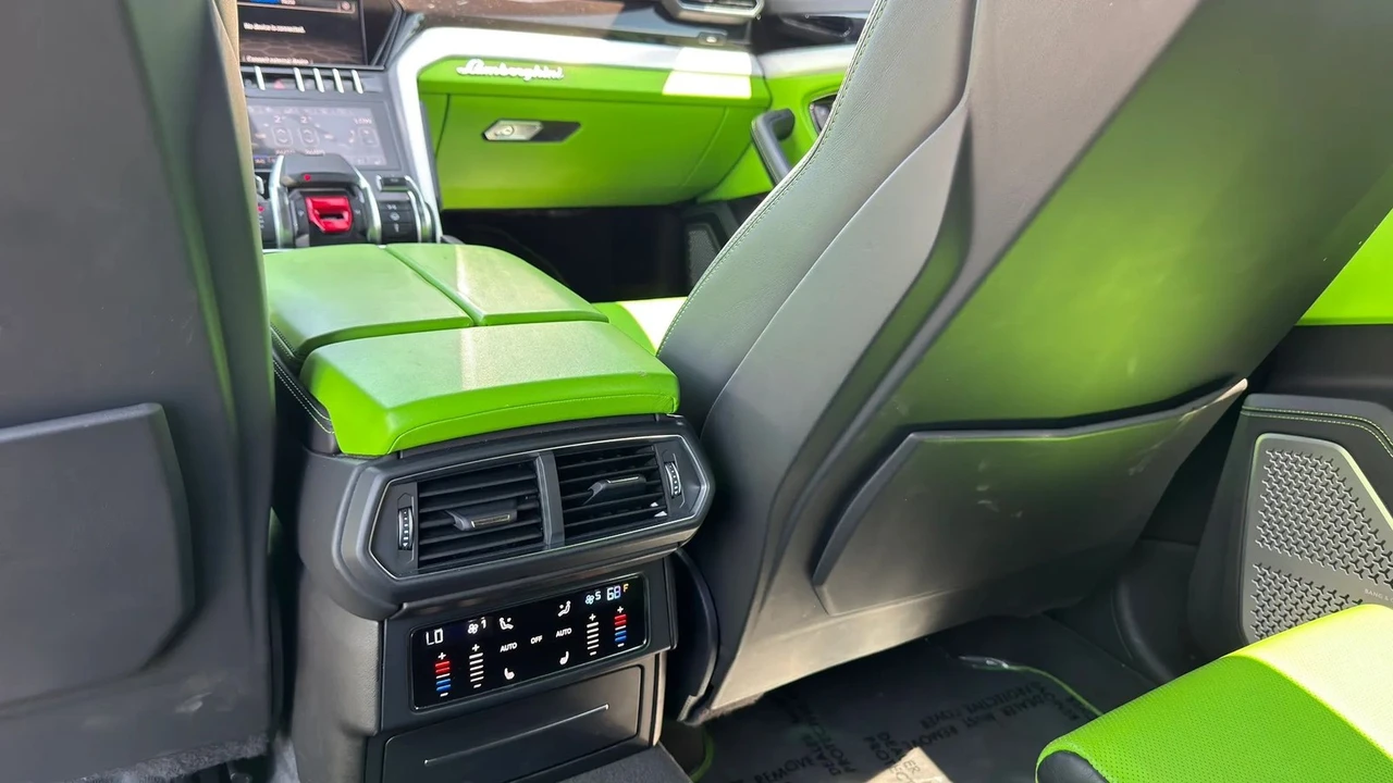 2020 Lamborghini Urus - Image 12 of 16