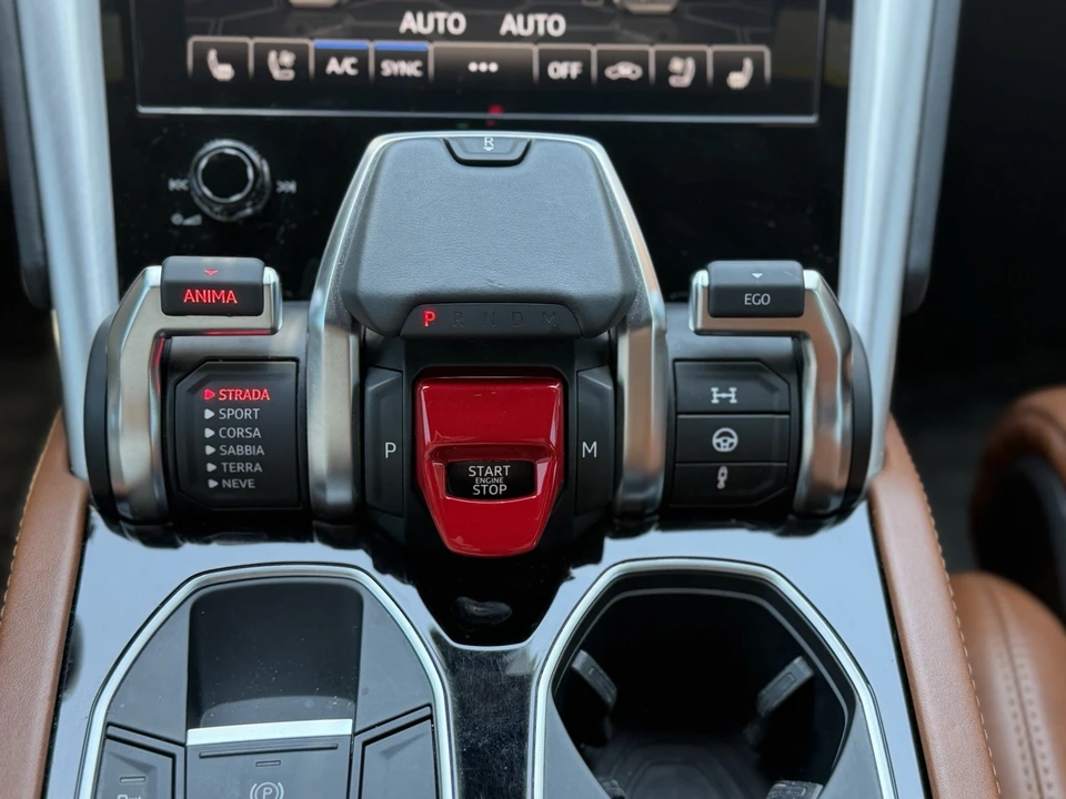 2020 Lamborghini Urus - Image 19 of 20