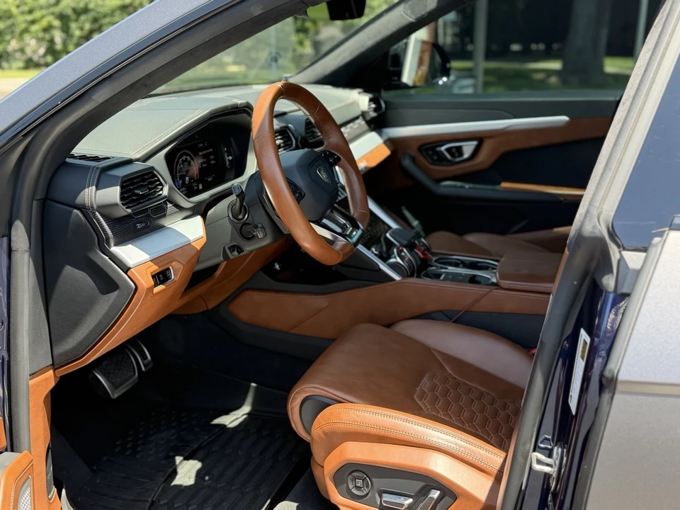 2020 Lamborghini Urus - Image 17 of 20