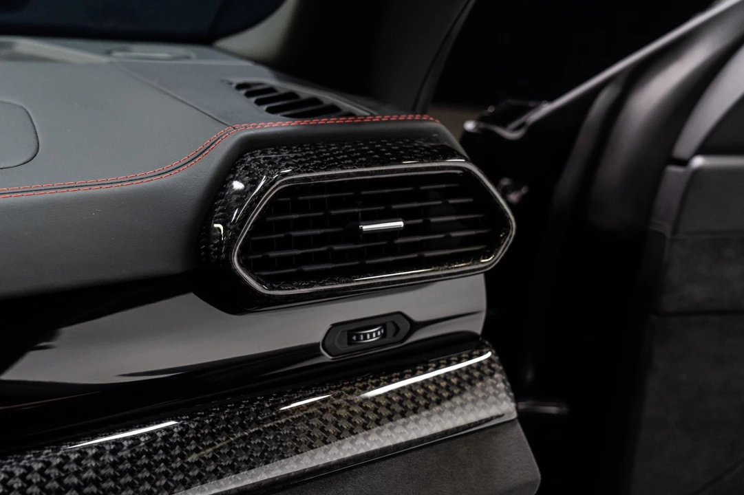 2020 Lamborghini Urus - Image 22 of 31