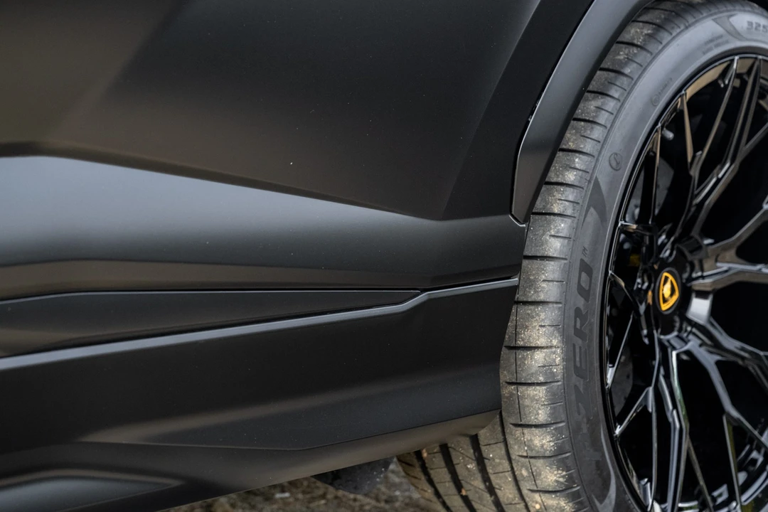2020 Lamborghini Urus - Image 30 of 31