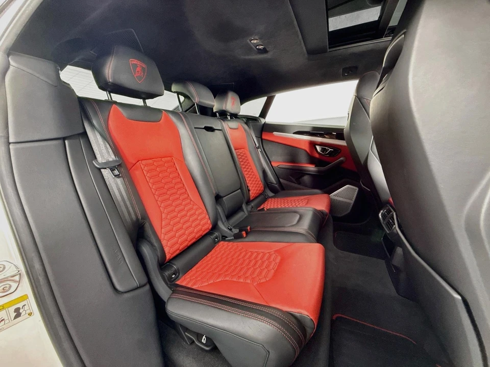 2020 Lamborghini Urus - Image 29 of 31