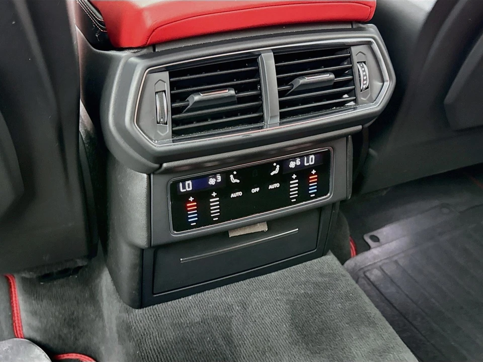 2020 Lamborghini Urus - Image 27 of 31