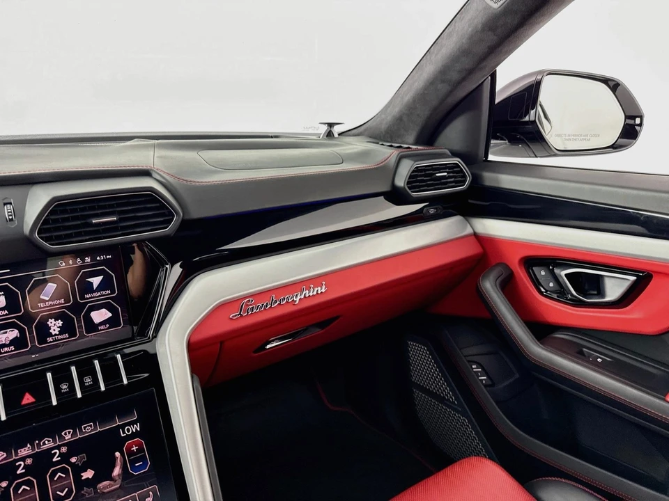 2020 Lamborghini Urus - Image 26 of 31