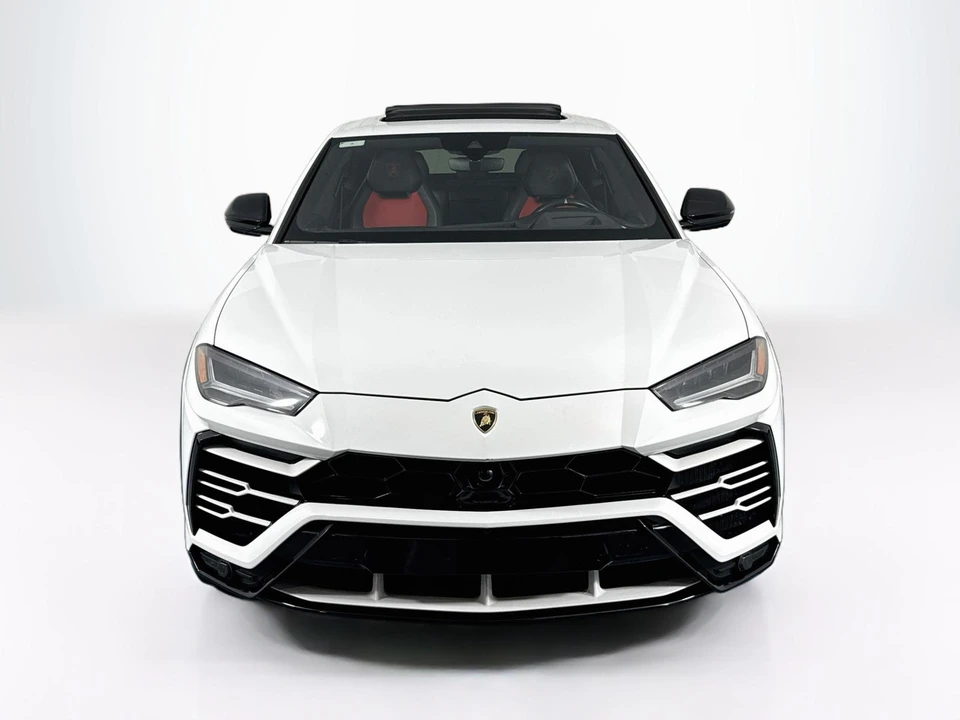 2020 Lamborghini Urus - Image 2 of 31