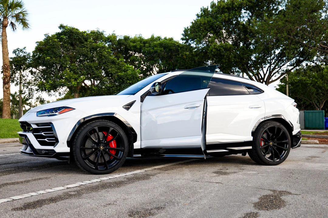 2020 Lamborghini Urus - Image 9 of 31