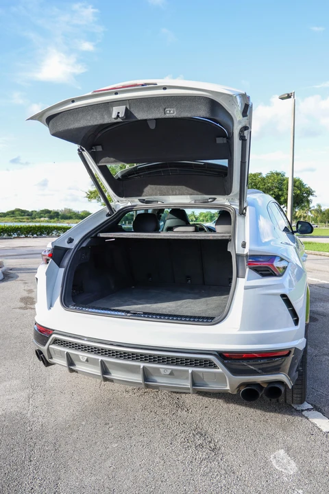 2020 Lamborghini Urus - Image 16 of 31