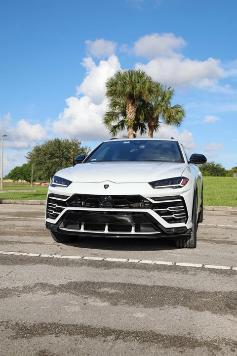 2020 Lamborghini Urus - Image 7 of 31