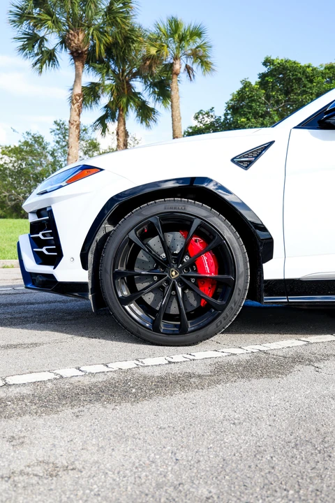 2020 Lamborghini Urus - Image 31 of 31
