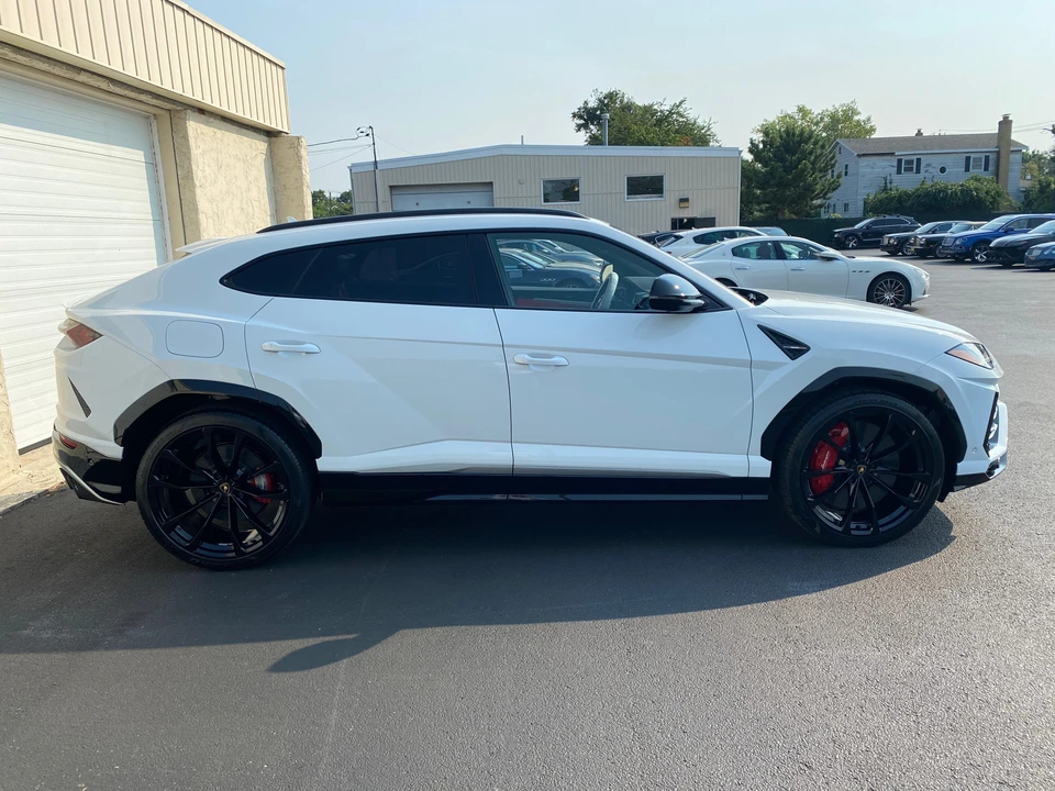 2020 Lamborghini Urus - Image 18 of 31