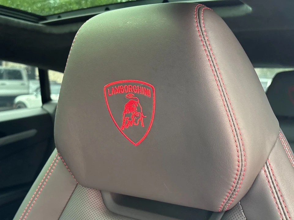 2020 Lamborghini Urus - Image 13 of 31
