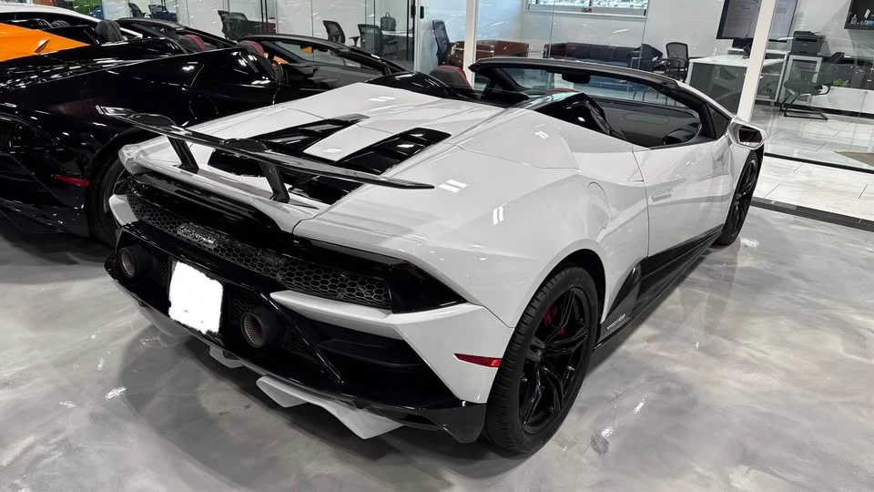 2020 Lamborghini Huracan LP610-2 EVO - Image 2 of 4
