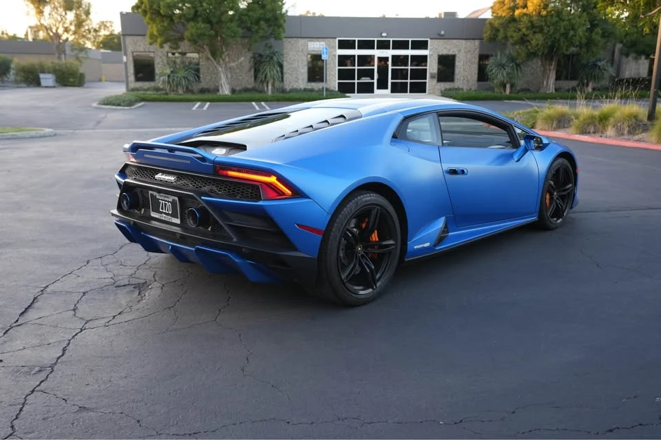 2020 Lamborghini Huracan LP610-2 EVO - Image 4 of 11