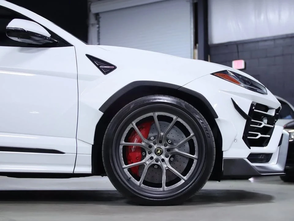 2020 Lamborghini Urus - Image 10 of 19