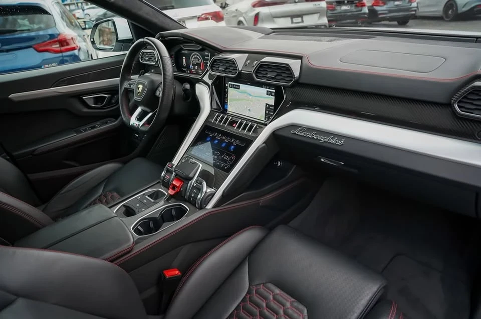 2020 Lamborghini Urus - Image 17 of 20