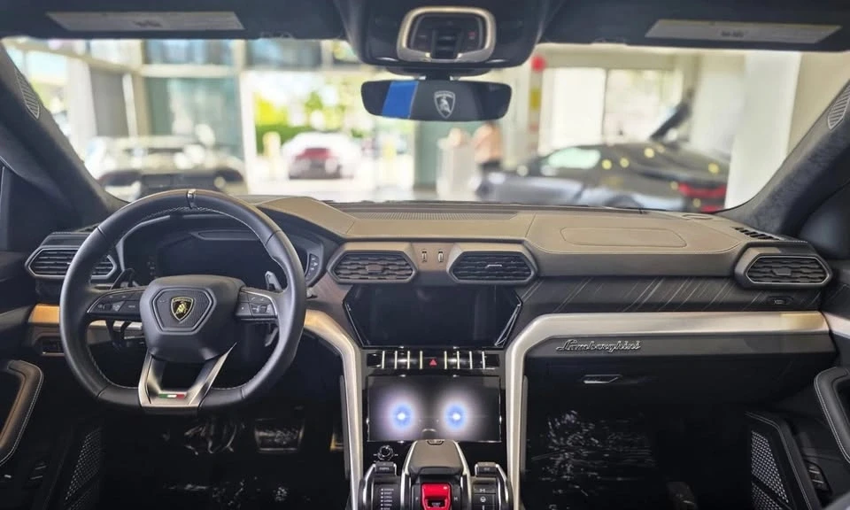 2020 Lamborghini Urus - Image 7 of 14