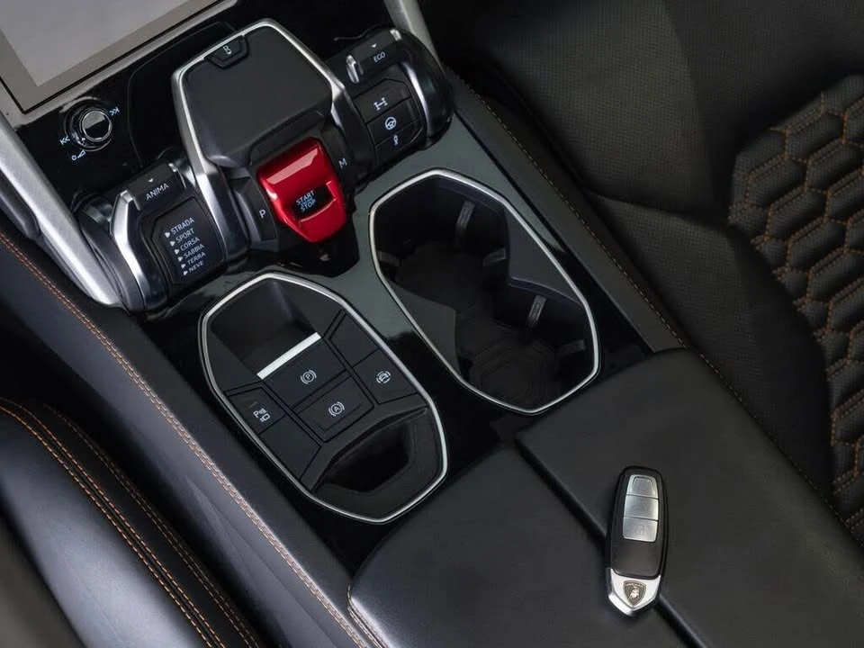 2020 Lamborghini Urus - Image 13 of 15