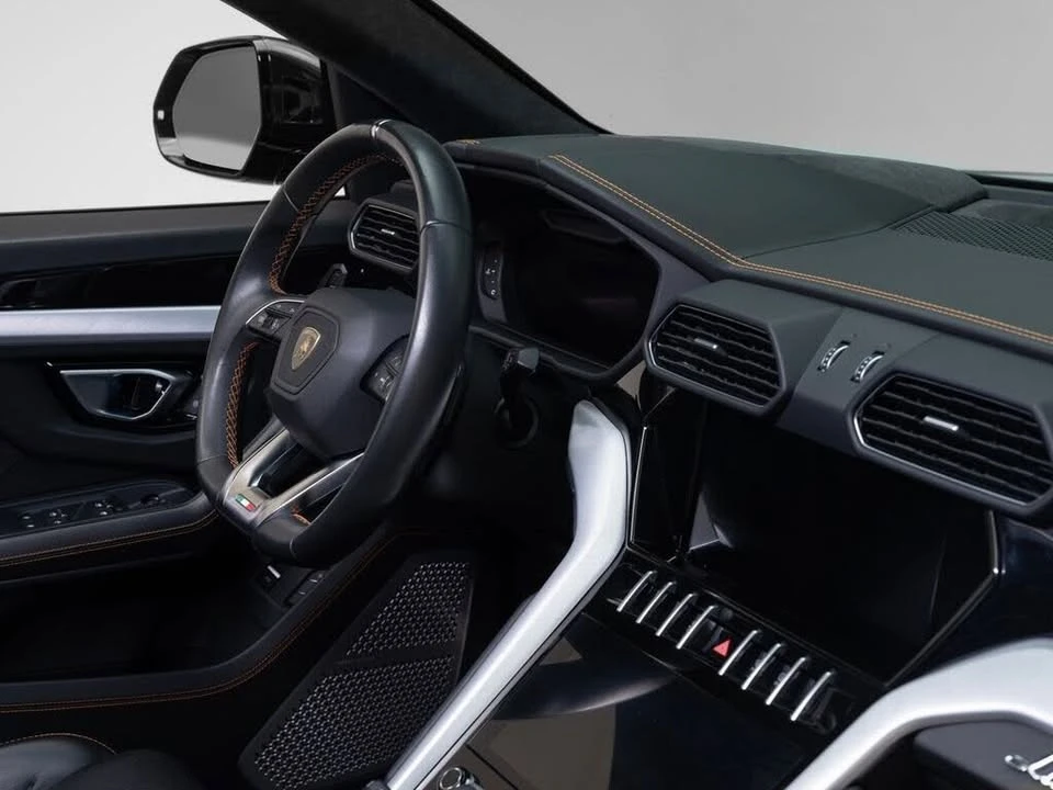 2020 Lamborghini Urus - Image 10 of 15
