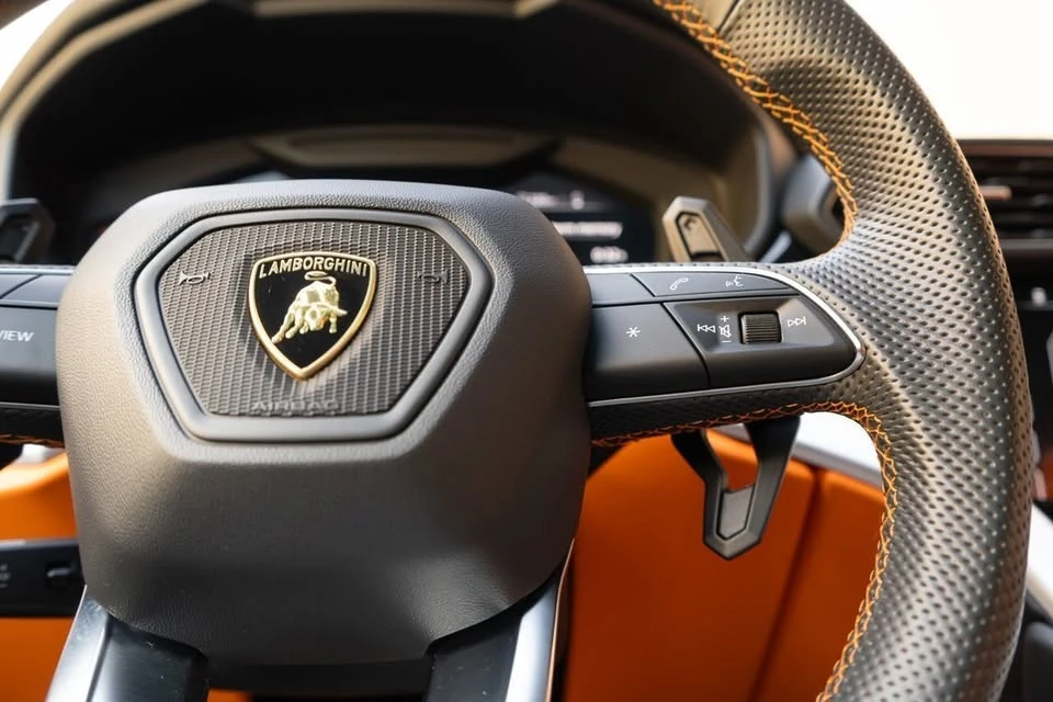2020 Lamborghini Urus - Image 12 of 20