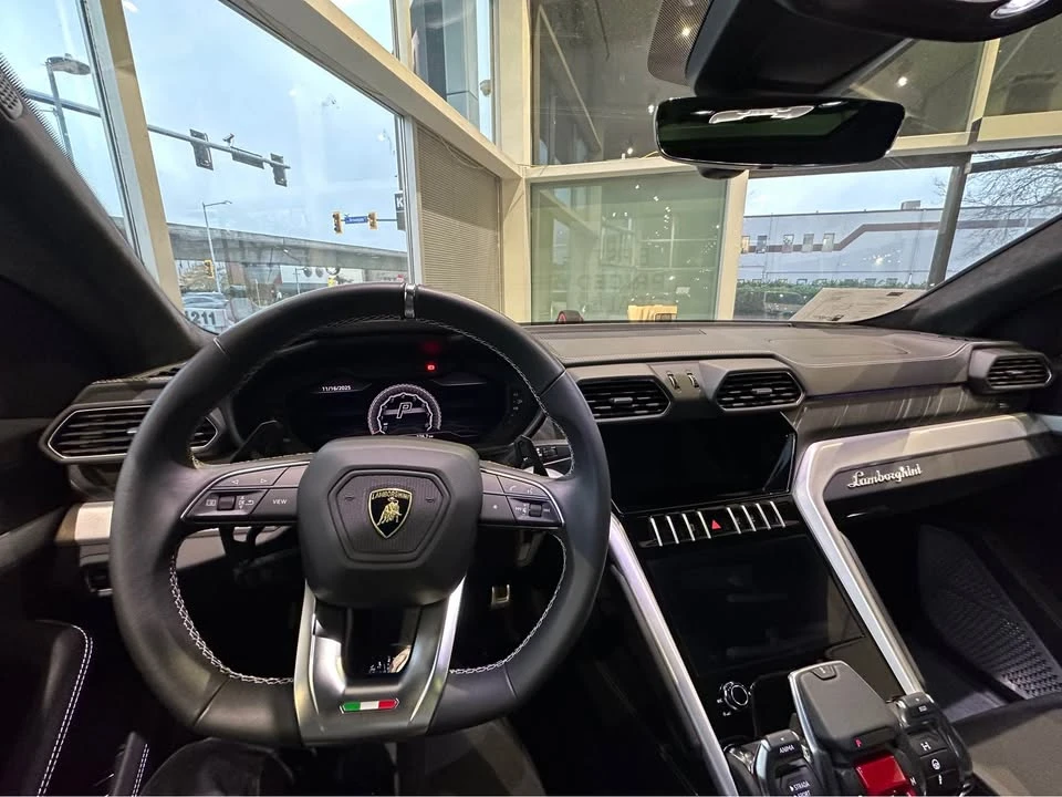 2020 Lamborghini Urus - Image 2 of 14