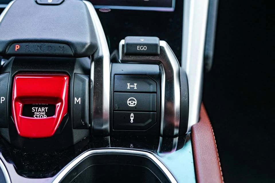 2020 Lamborghini Urus - Image 18 of 18