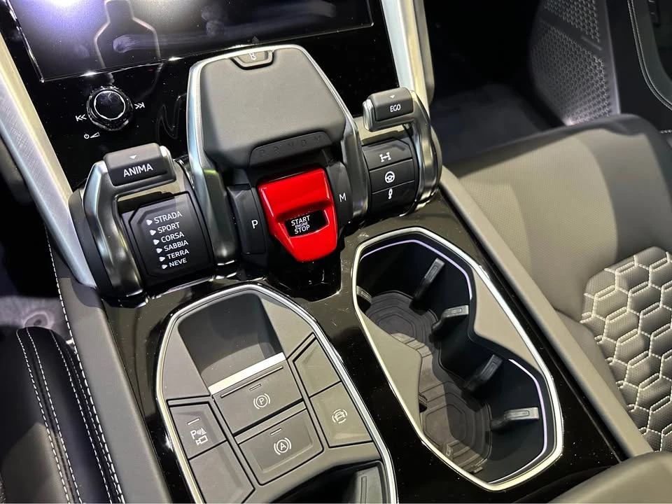 2020 Lamborghini Urus - Image 3 of 14