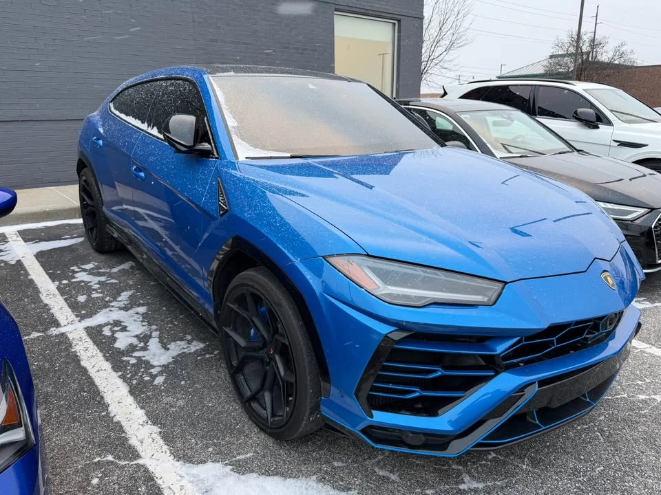 2020 Lamborghini Urus - Image 2 of 3