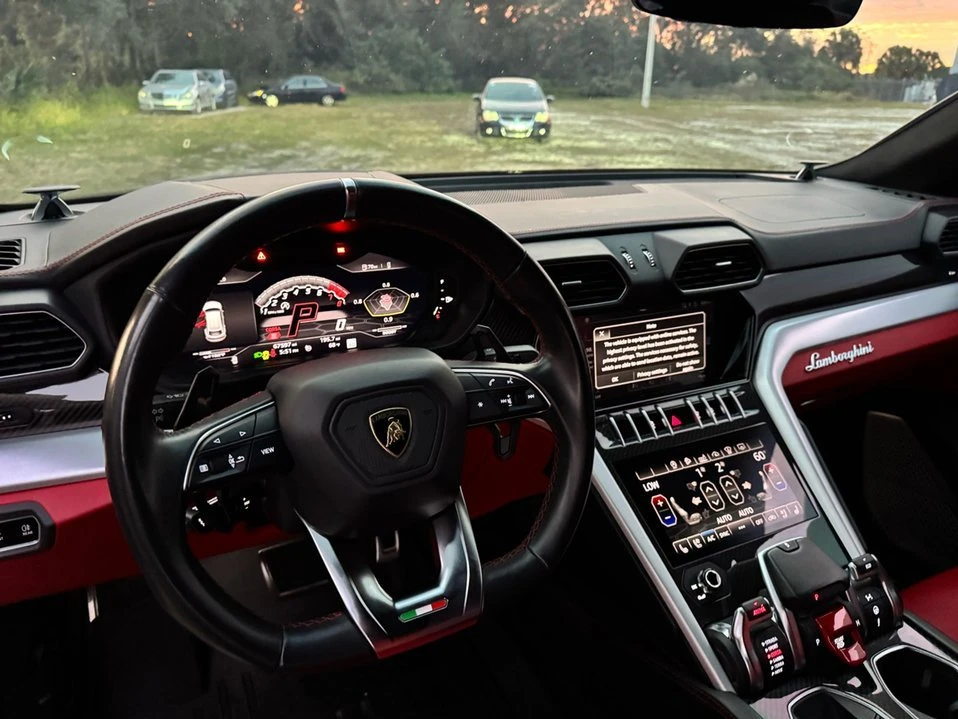 2020 Lamborghini Urus - Image 14 of 16