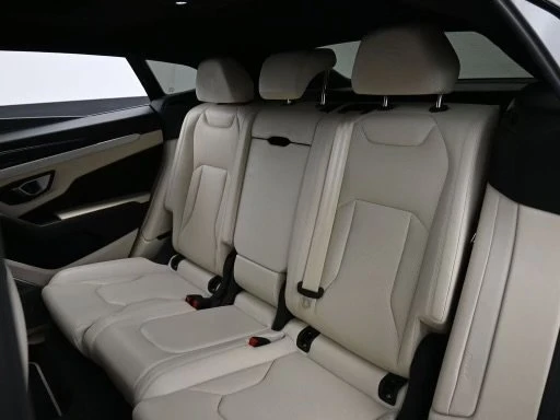 2020 Lamborghini Urus - Image 7 of 11
