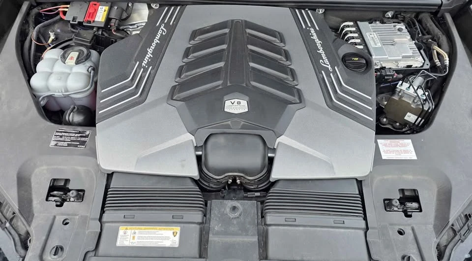 2020 Lamborghini Urus - Image 16 of 17