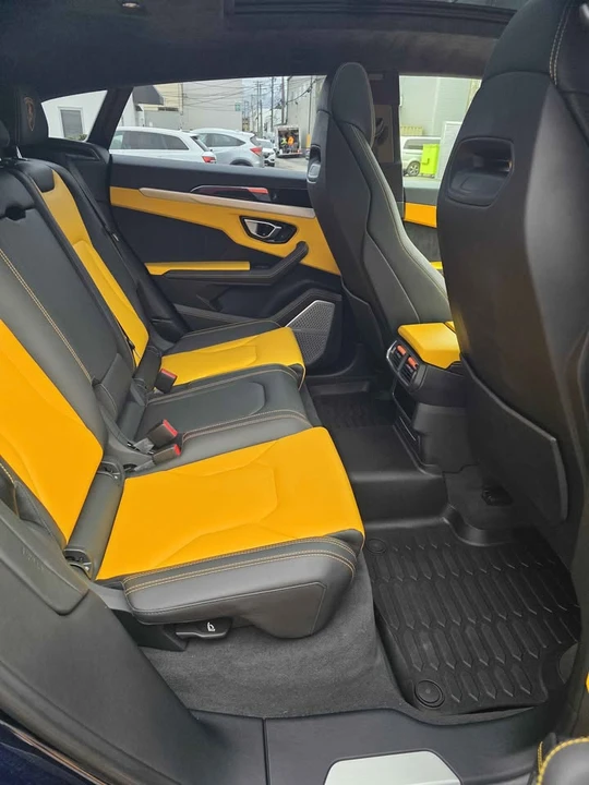 2020 Lamborghini Urus - Image 12 of 17