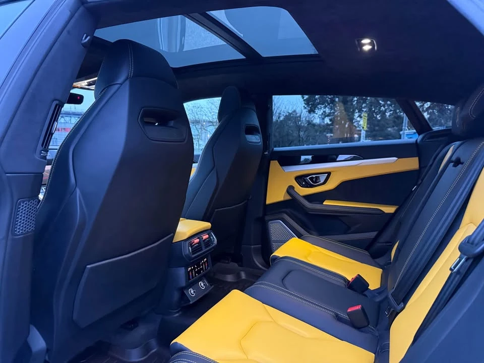 2020 Lamborghini Urus - Image 10 of 15