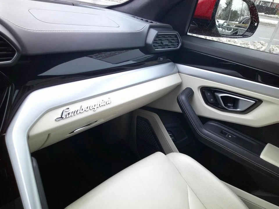 2020 Lamborghini Urus - Image 14 of 15