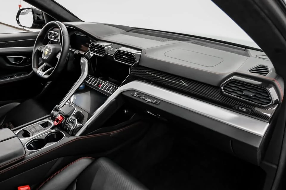 2020 Lamborghini Urus - Image 16 of 19