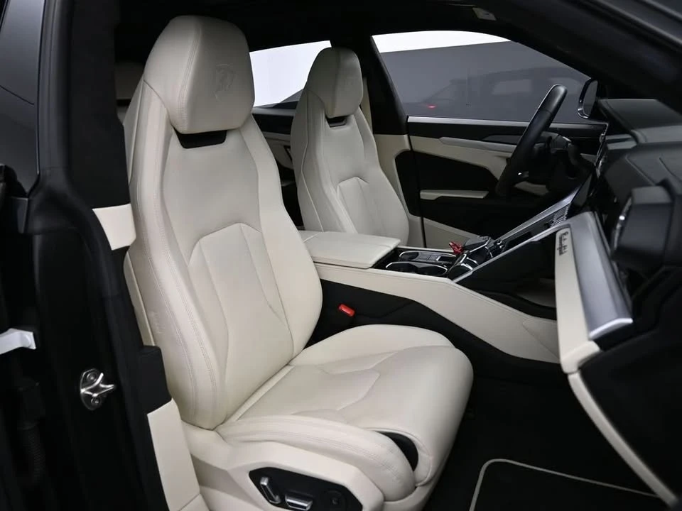 2020 Lamborghini Urus - Image 9 of 11
